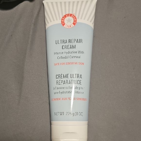 First Aid Beauty Other - First Aid Beauty Ultra Repair Cream - Soft Blue and White